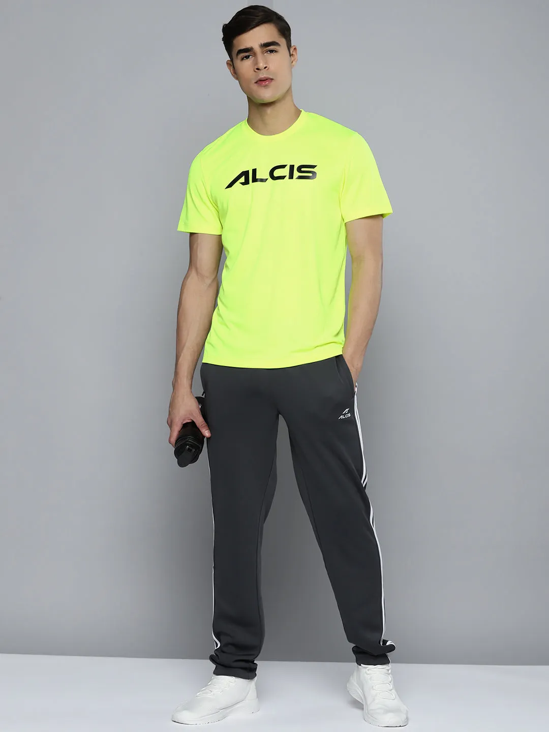 Alcis Men Lime Green Printed Tshirts