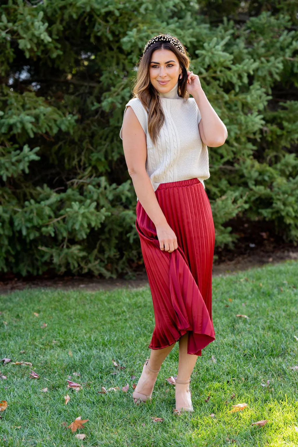 Chic Pleated Midi Skirt