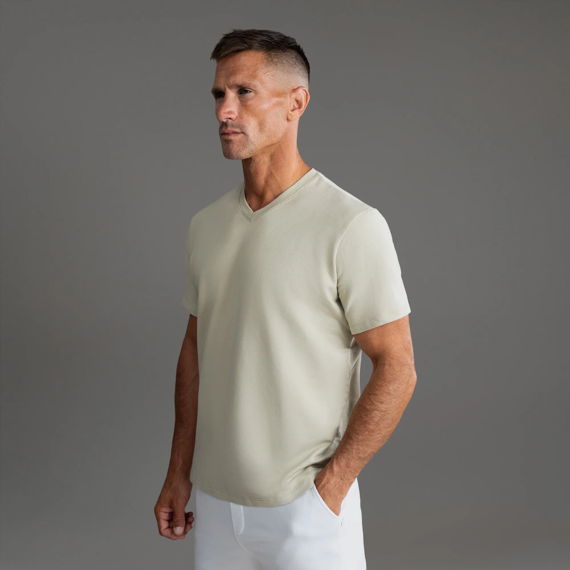 Cumulus V-Neck T-Shirt - Tailored