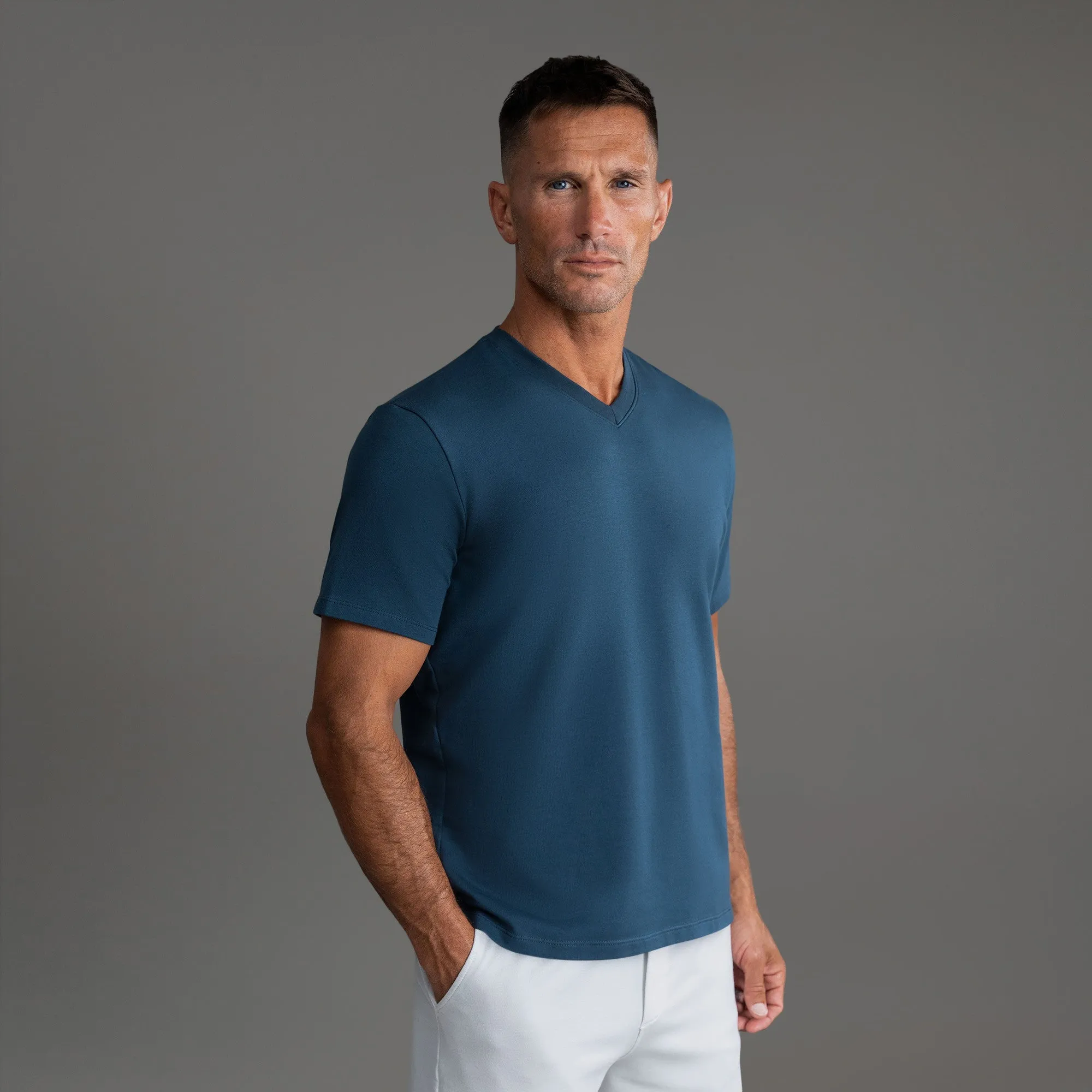 Cumulus V-Neck T-Shirt - Tailored