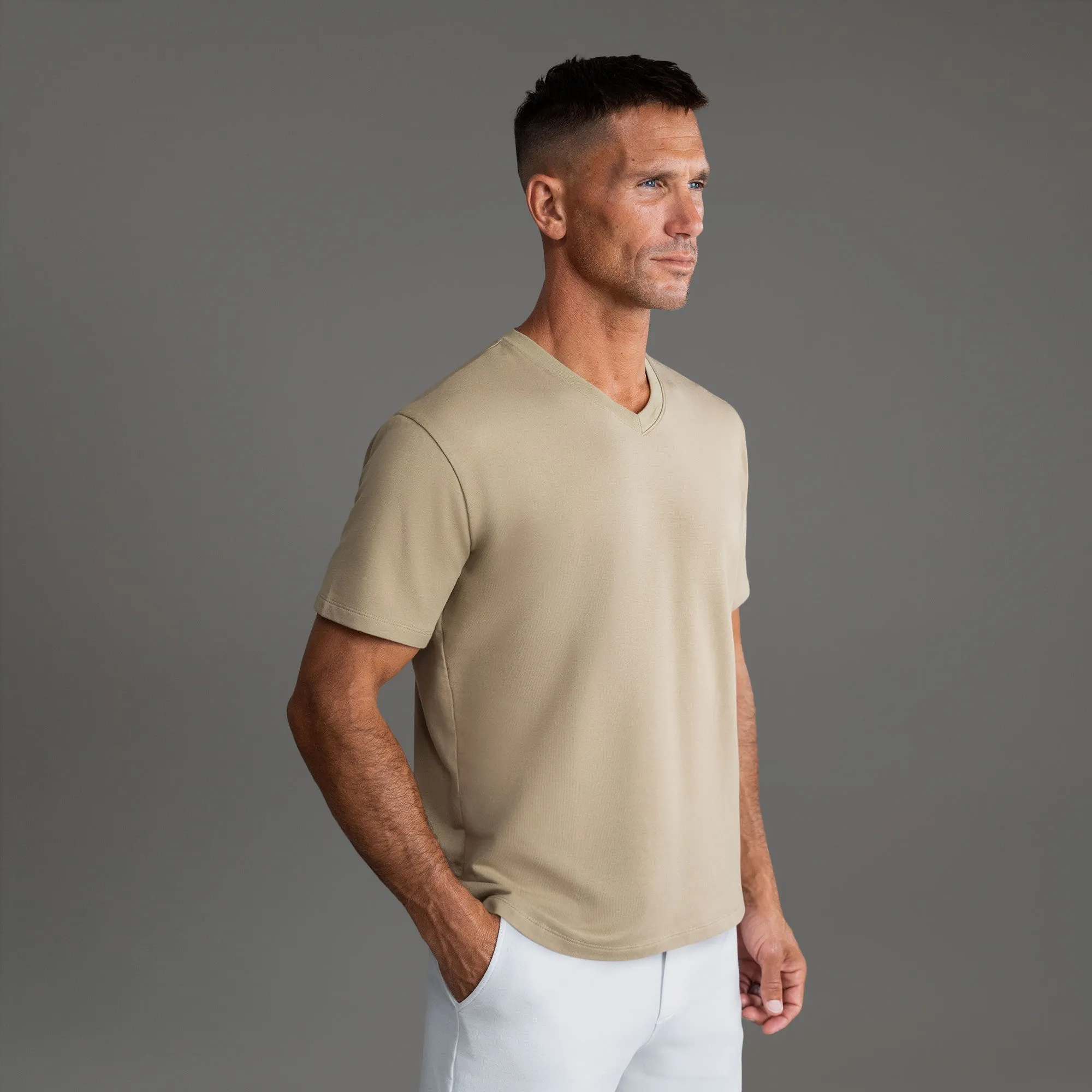 Cumulus V-Neck T-Shirt - Tailored