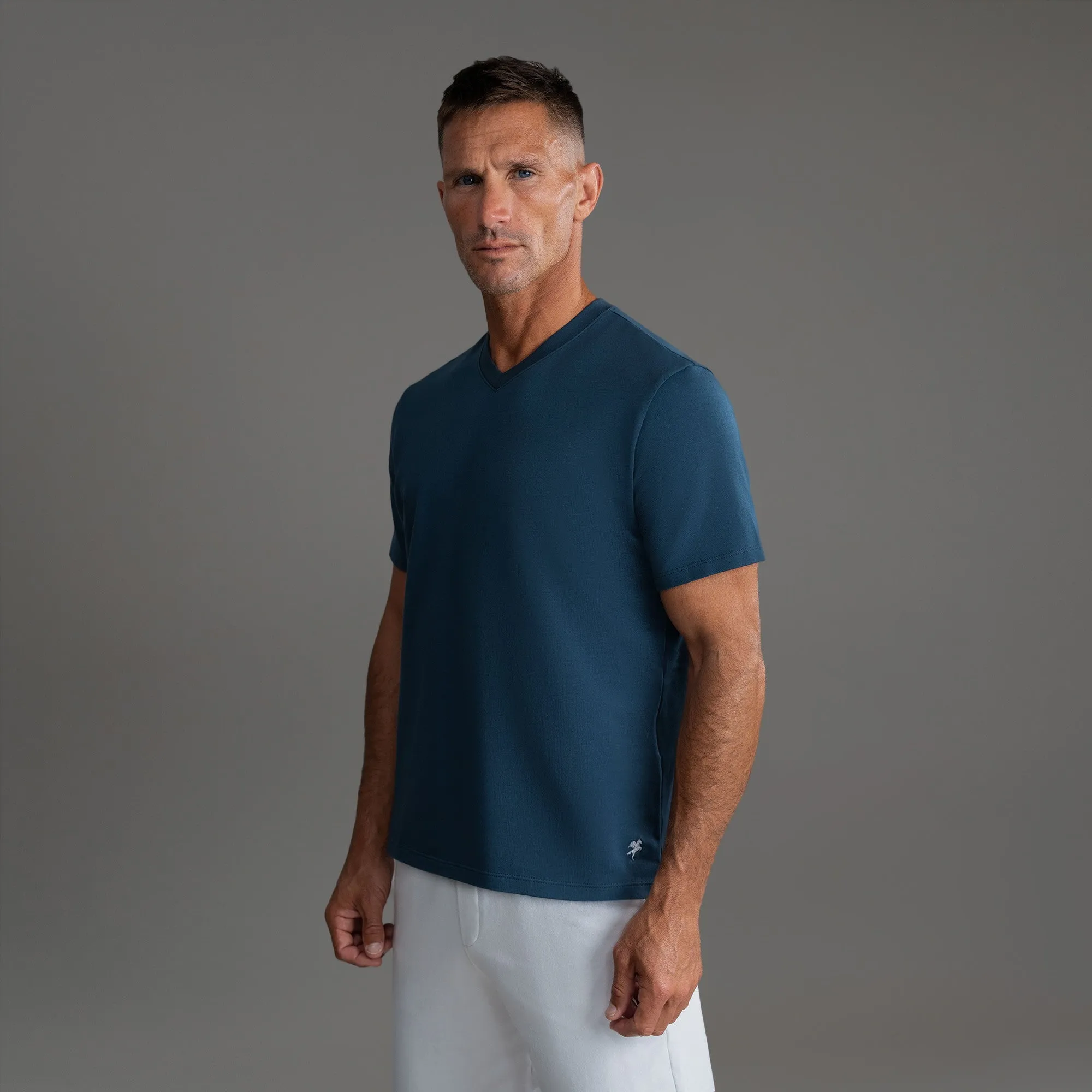 Cumulus V-Neck T-Shirt - Tailored