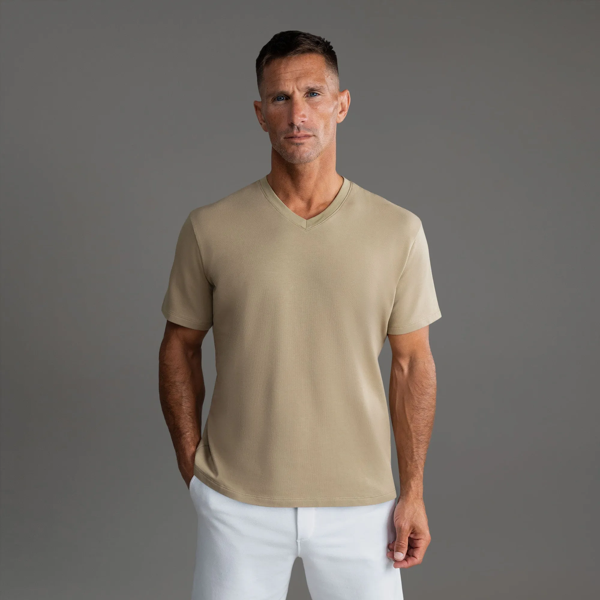 Cumulus V-Neck T-Shirt - Tailored