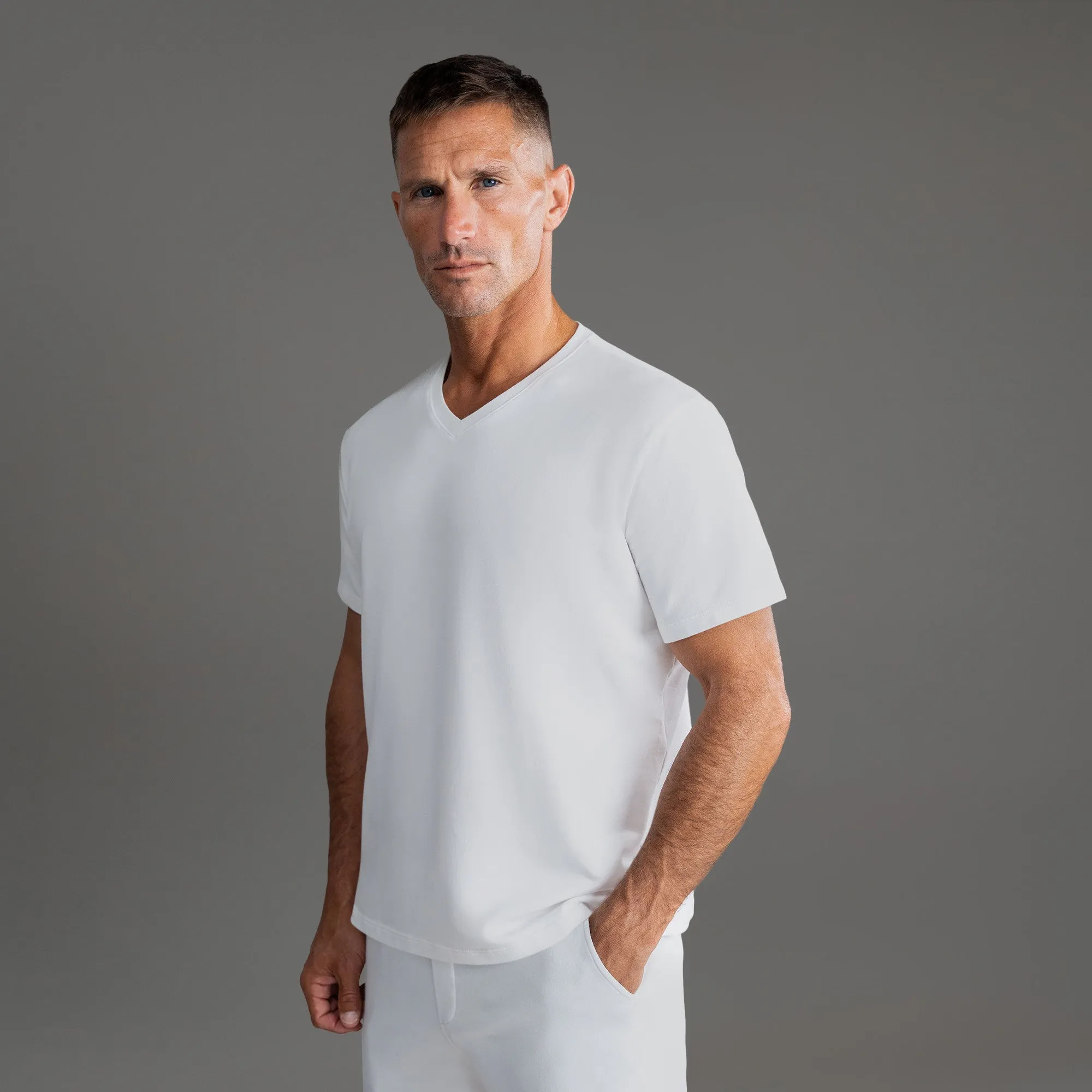 Cumulus V-Neck T-Shirt - Tailored