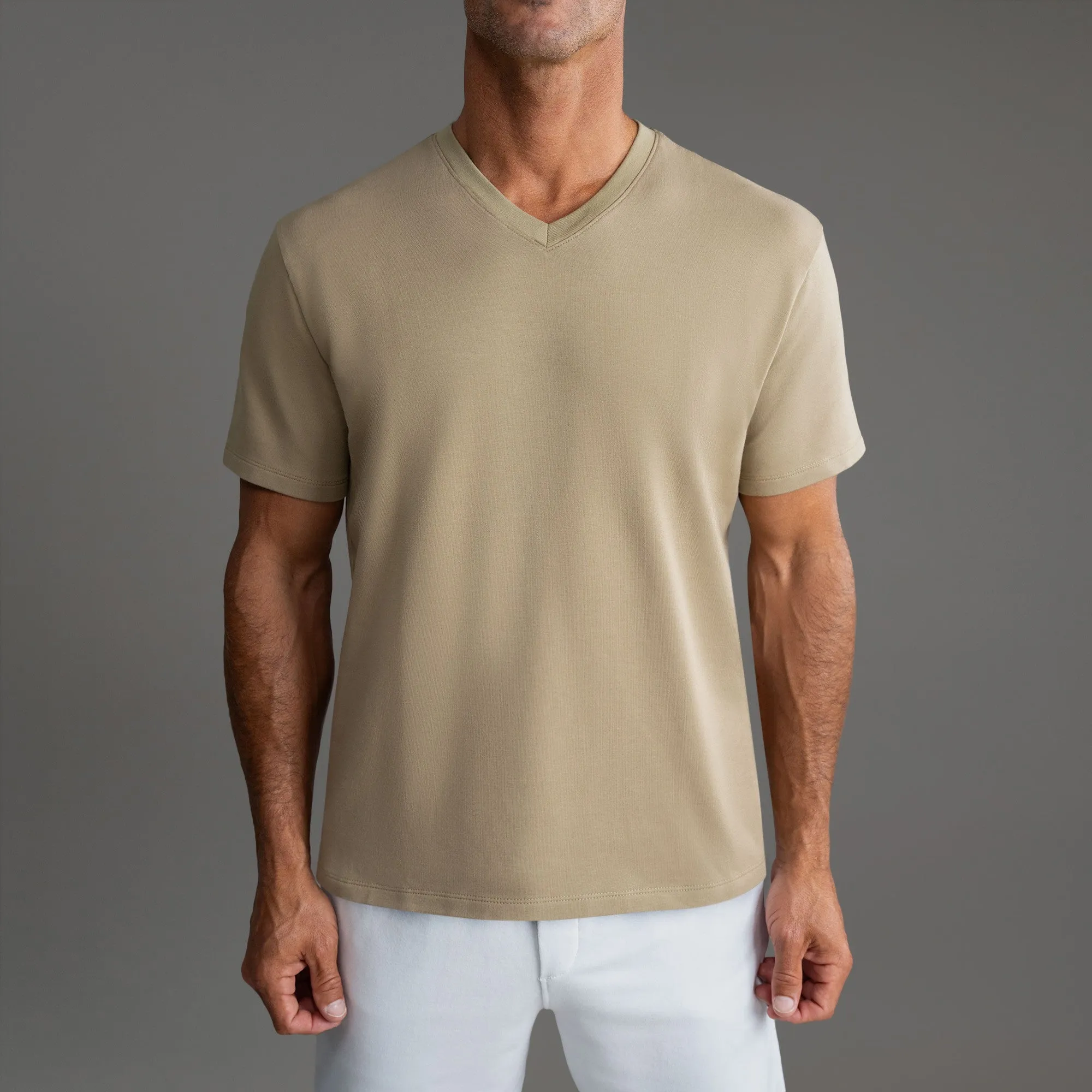 Cumulus V-Neck T-Shirt - Tailored