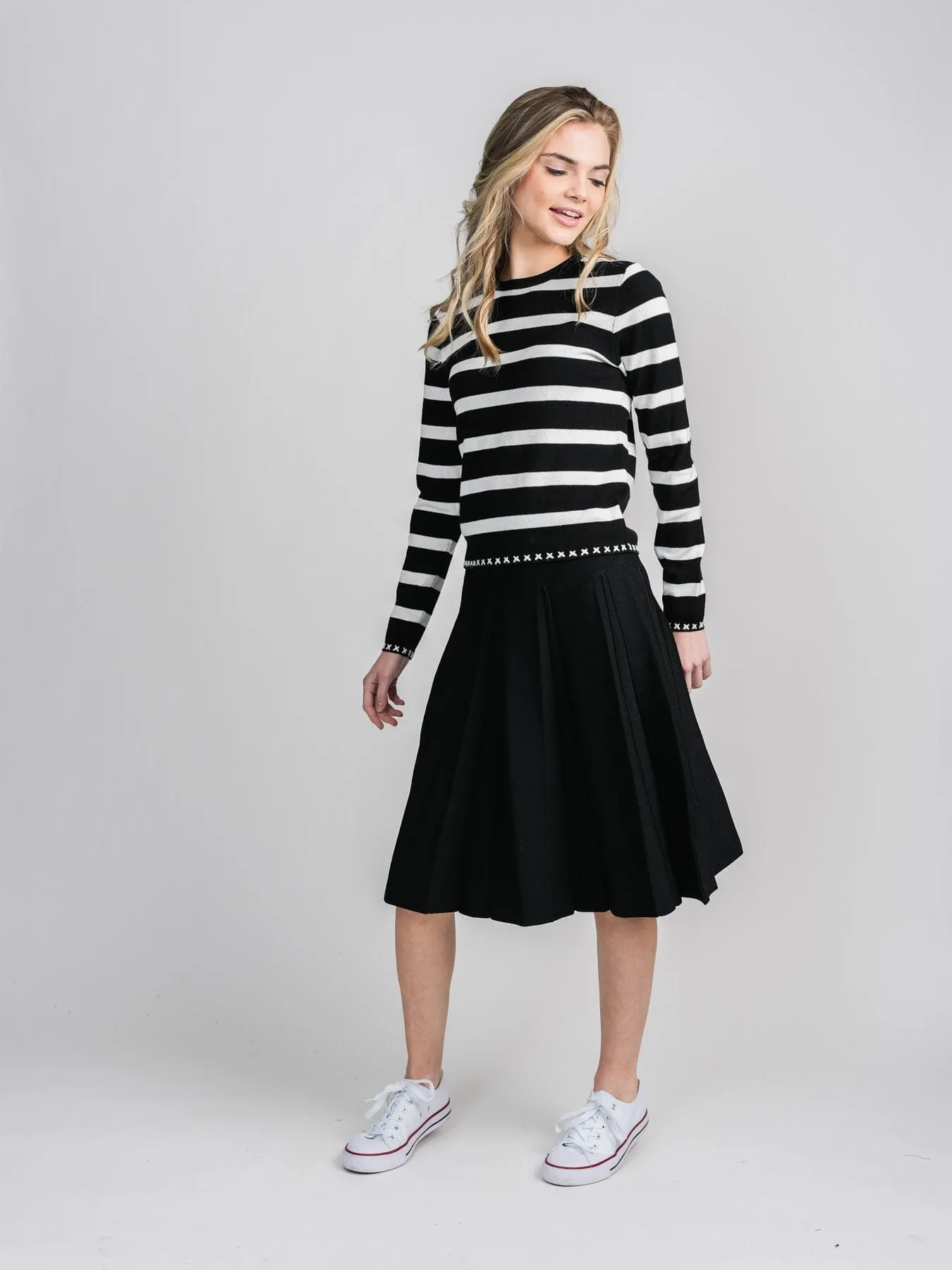 KNIT PLEATED SKIRT (27")-BLACK