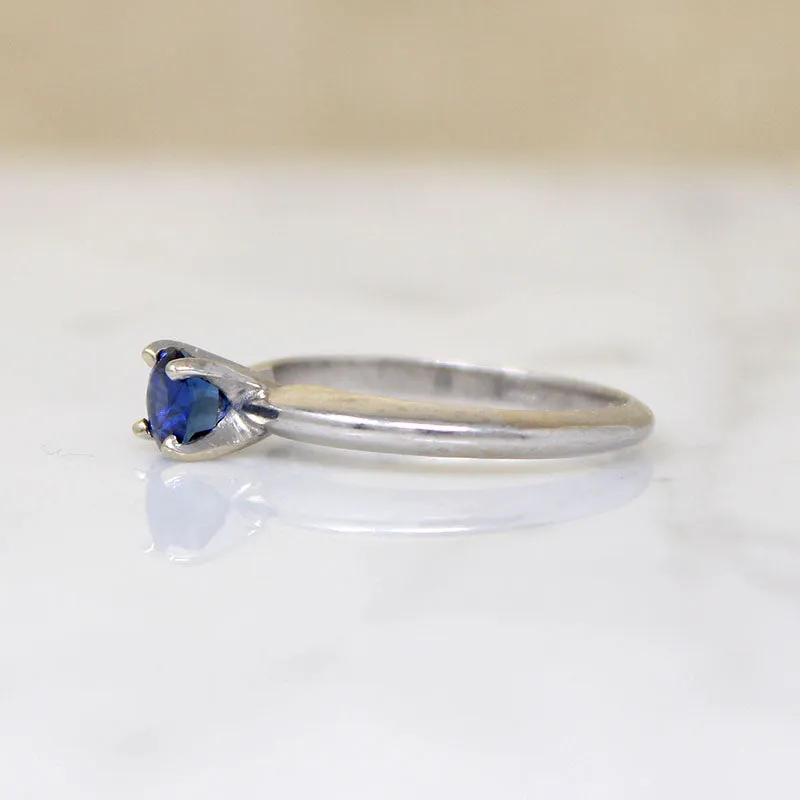 Sophisticated Mid-Century Sapphire Solitaire Ring