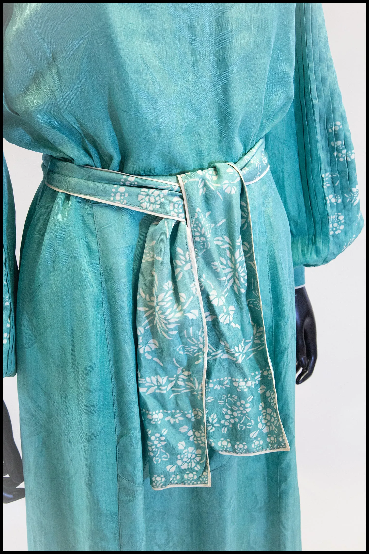 Vintage 1930s Jade Green Silk Damask Chinese Gown